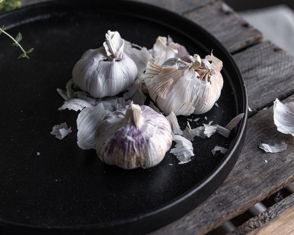 GRIMSHULT svartur keramik bakki