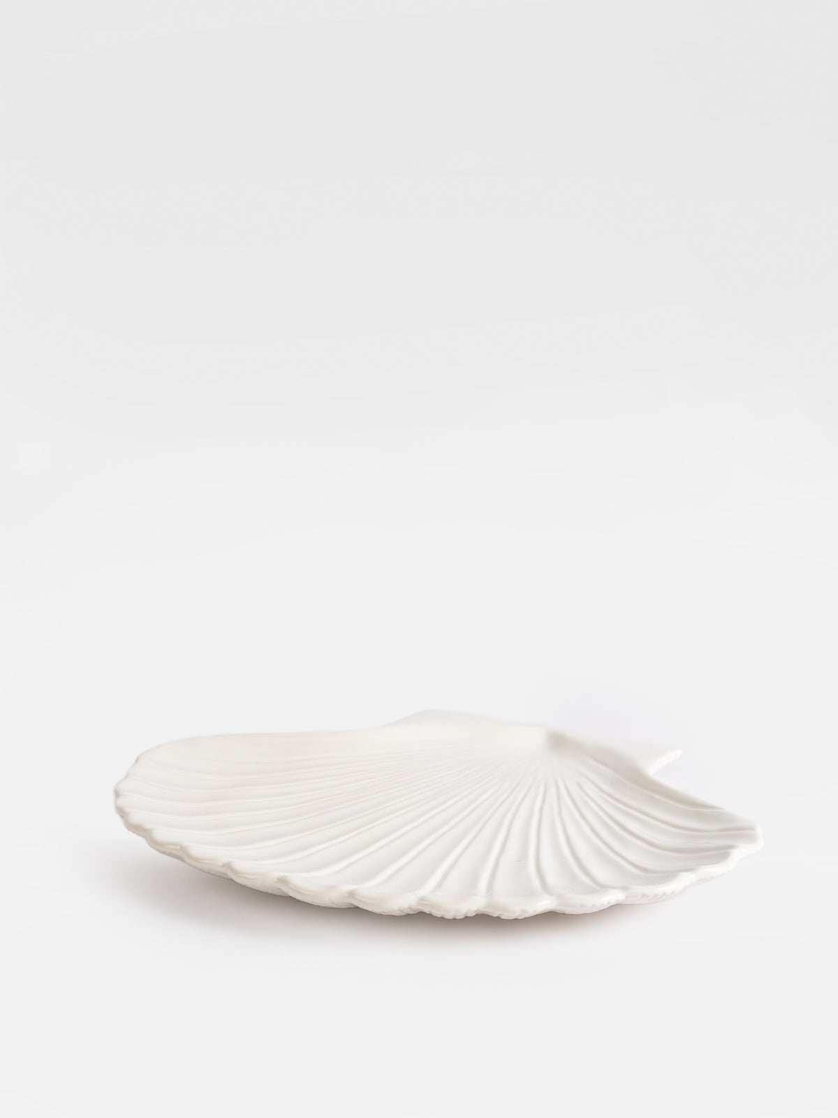 ByOn plate shell white